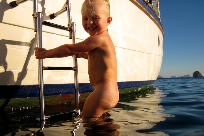 Tenacatita Swimming